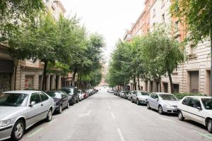 バルセロナにあるLovely Apartment at Park Güellのギャラリーの写真