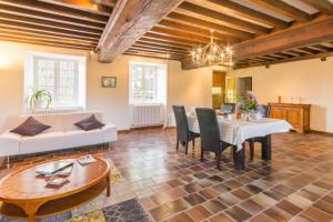 Χώρος καθιστικού στο Le Manoir de Placy - Chambres d'Hôtes