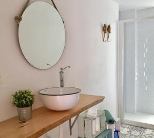 Phòng tắm tại Piso nuevo con encanto centro Granada