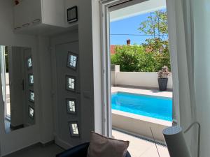 Bazén v ubytovaní Studio Claudia alebo v jeho blízkosti