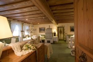 Χώρος καθιστικού στο Hotel Sassongher