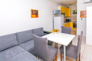 Kuchyňa alebo kuchynka v ubytovaní Apartments Vincic