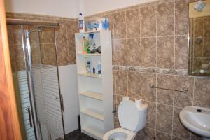 Kúpeľňa v ubytovaní B&B La Caleta Zimmer 3