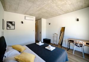 Postel nebo postele na pokoji v ubytování Villa Pietra + 32 fotografií