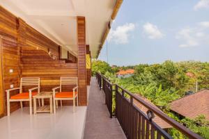 Ein Balkon oder eine Terrasse in der Unterkunft Dinatah Lembongan Villas