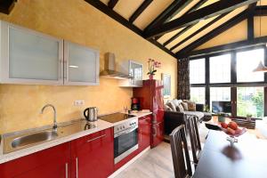 A kitchen or kitchenette at Villa Rana