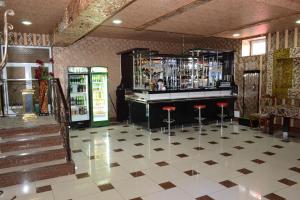 Lounge nebo bar v ubytování Maximum Hotel