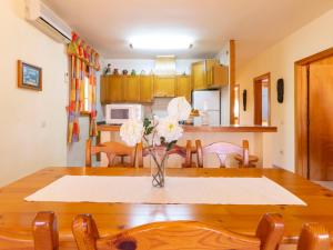 Η κουζίνα ή μικρή κουζίνα στο Holiday Home Fumadell by Interhome +19 φωτογραφίες