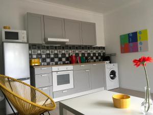 Η κουζίνα ή μικρή κουζίνα στο Ferienwohnung Mescherin 5