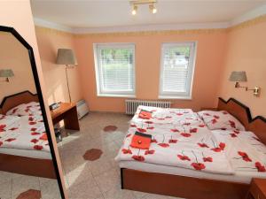 Postel nebo postele na pokoji v ubytování Holiday Home Sezímky by Interhome + 27 fotografií