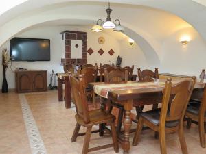 TV a/nebo společenská místnost v ubytování Holiday Home Sezímky by Interhome