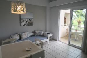Posedenie v ubytovaní Maria Suites