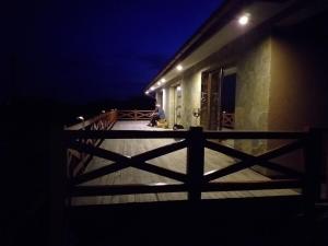 Balkón nebo terasa v ubytování Dva Duby