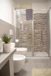 A bathroom at Casa Brunetta - WelcHome