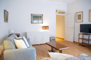 A television and/or entertainment centre at Casa Brunetta - WelcHome