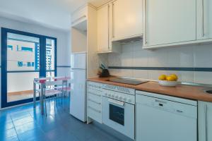 Zdjęcie z galerii obiektu Vista Africa Beach Apartment by Dahlia Group w mieście Estepona