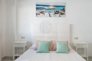 Zdjęcie z galerii obiektu Vista Africa Beach Apartment by Dahlia Group w mieście Estepona
