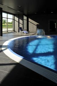 Bazén v ubytování Silver Hotel & Gokart Center nebo v jeho okolí