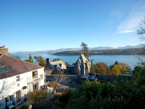 Gallery image of Rhianfa Cottage in Menai Bridge