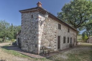 Budova, v ktorej sa dom na vidieku nachádza
