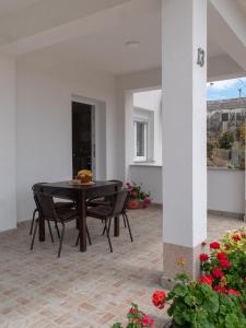 Balkón alebo terasa v ubytovaní Apartments Tri Mora