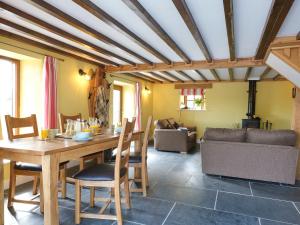 Posezení v ubytování Tyn Llwyn Cornel