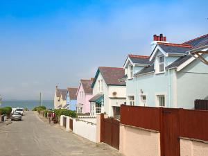 Gallery image of West View in Rhosneigr