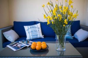 Posedenie v ubytovaní Beachfront Luxury Complex 2BD Sunset Apartment