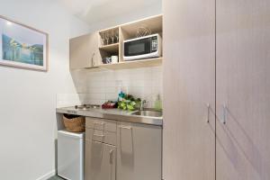 Virtuvė arba virtuvėlė apgyvendinimo įstaigoje Deluxe Apartment with Sofa Bed - Sleeps 2