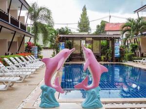 Bazén v ubytování Phangan Island View - SHA Extra Plus nebo v jeho okolí