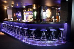 Lounge nebo bar v ubytování Rija VEF Hotel with FREE Parking