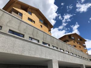 El edificio en el que está el hostal