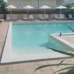 The swimming pool at or close to The Mathraki Studios