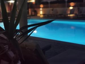 The swimming pool at or close to The Mathraki Studios