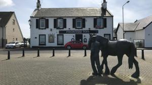The building where the apartment is located 