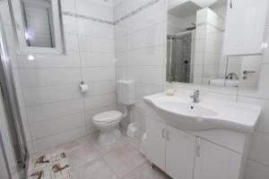 Łazienka w obiekcie Apartments Palaziol
