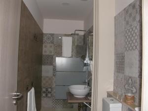 A bathroom at Il Gattopardo House
