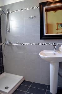 Koupelna v ubytování Aiolos House + 34 fotografií