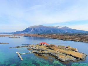 Gallery image of Ringholmen Sjøhus in Leira