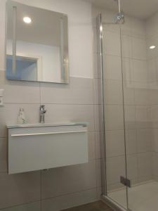 Koupelna v ubytování Kleines Moselchalet + 6 fotografií