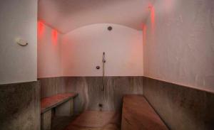 Koupelna v ubytování Hotel Jagdhof + 20 fotografií