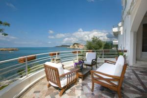 Gallery image of Royal Holiday Apartments Sveti Stefan DOO PLAVA VILA in Sveti Stefan