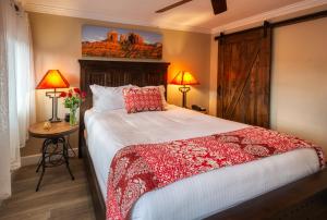 Gallery image of Lantern Light Inn - Romantic Getaway in Sedona