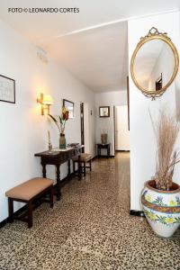 Zdjęcie z galerii obiektu Hostal La Ceiba w mieście Cala d´Or