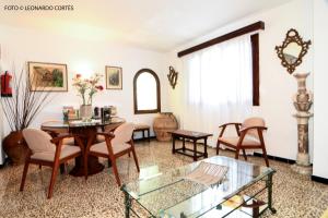Hostal La Ceiba, Cala d´Or – Updated 2022 Prices