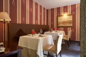 Reštaurácia alebo iné gastronomické zariadenie v ubytovaní Casona De Torres