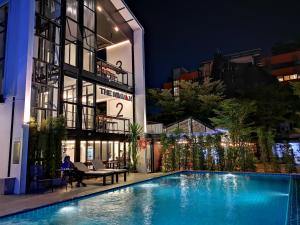 Bazén v ubytování The Nimman Hotel - SHA Plus nebo v jeho okolí