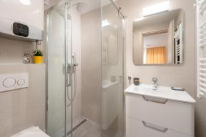 Koupelna v ubytování Rooms L17