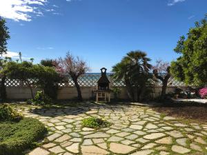 里瓦利古雷的住宿－il giardino sul mare B&B，相簿中的一張相片