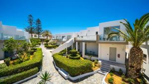 Gallery image of Adele Beach Hotel in Adelianos Kampos